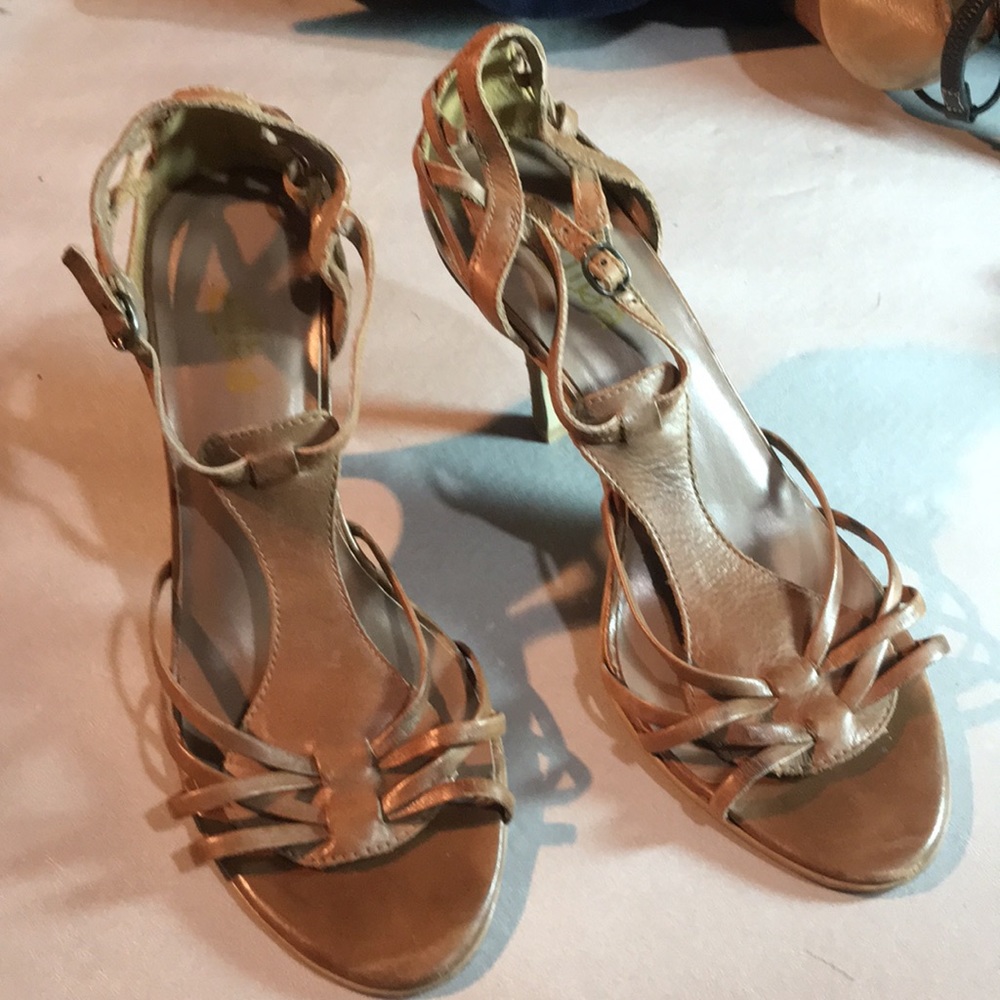 Tan Leather Upper Sandals with heels Size 8 Diba EUC